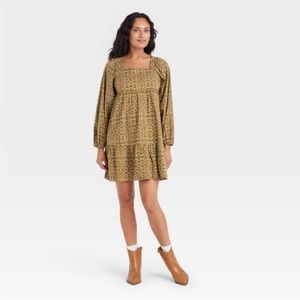 Women's Balloon Long Sleeve Shift Dress - Universal Thread- Size Medium NWT